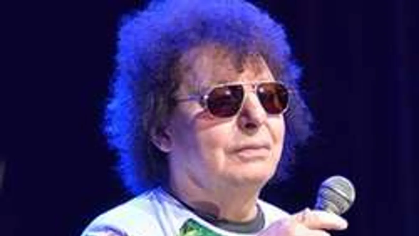 Súlyos műtét: különösen viselkedett a színpadon Demjén Ferenc!