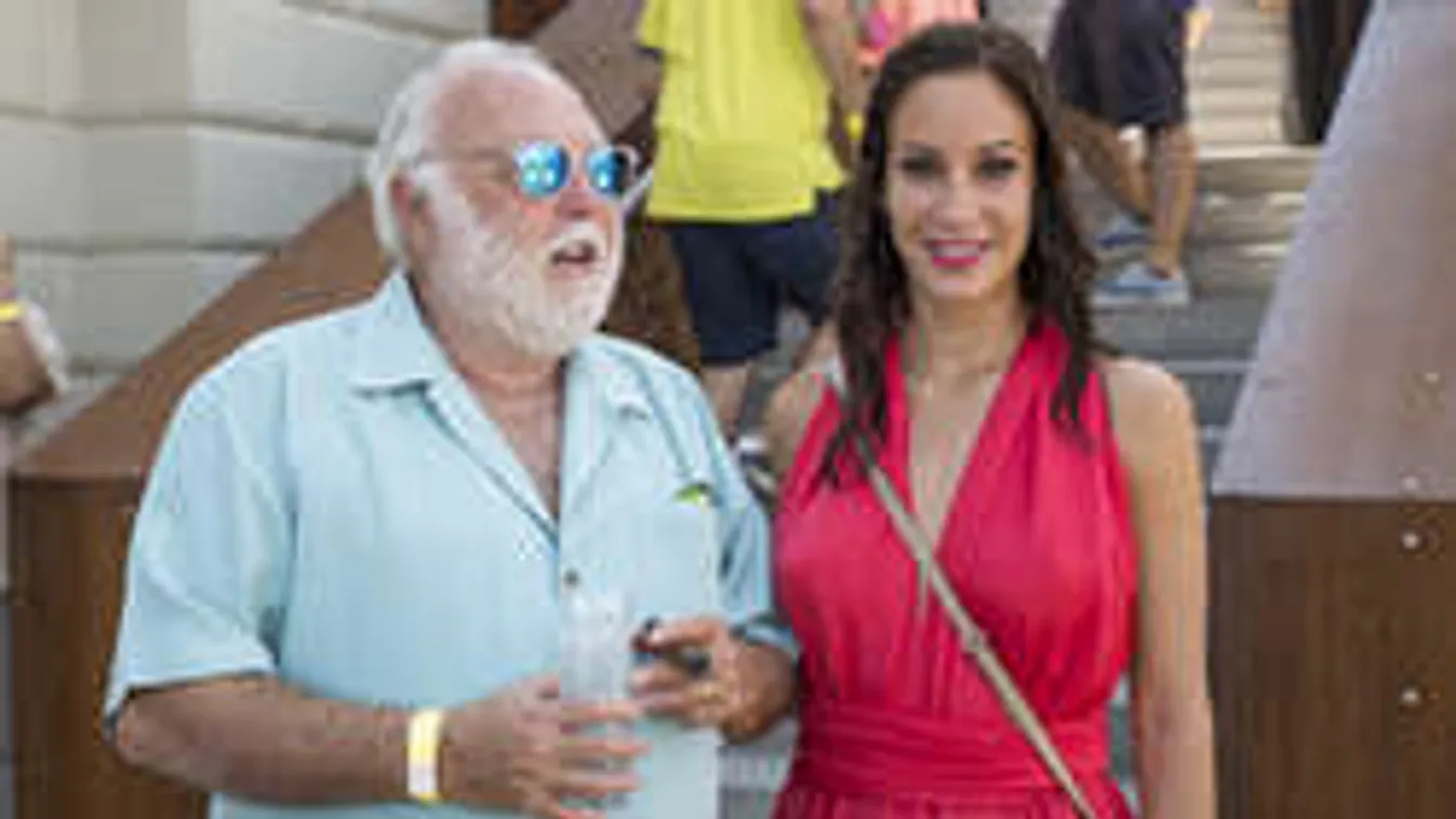 Igazi kinccsel lepte meg születésnapos férjét Vajna Tímea - Videó