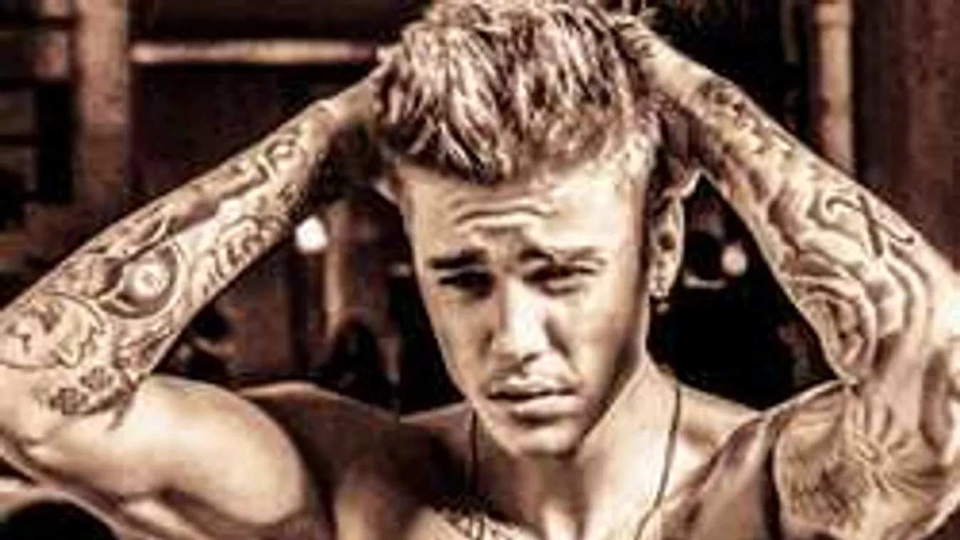 Anyaszült meztelenül nyaralt barátnőjével a fiatal világsztár! - Fotók