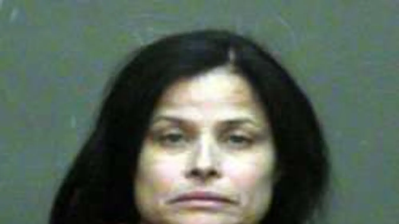 Kereszttel ölte meg lányát az ördögűző anya