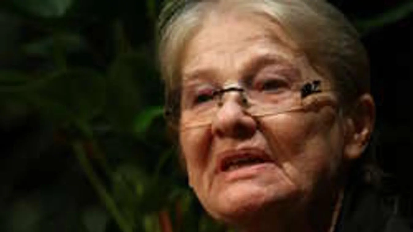 Kiderült: Ezért titkolja vér szerinti gyermekét Törőcsik Mari!