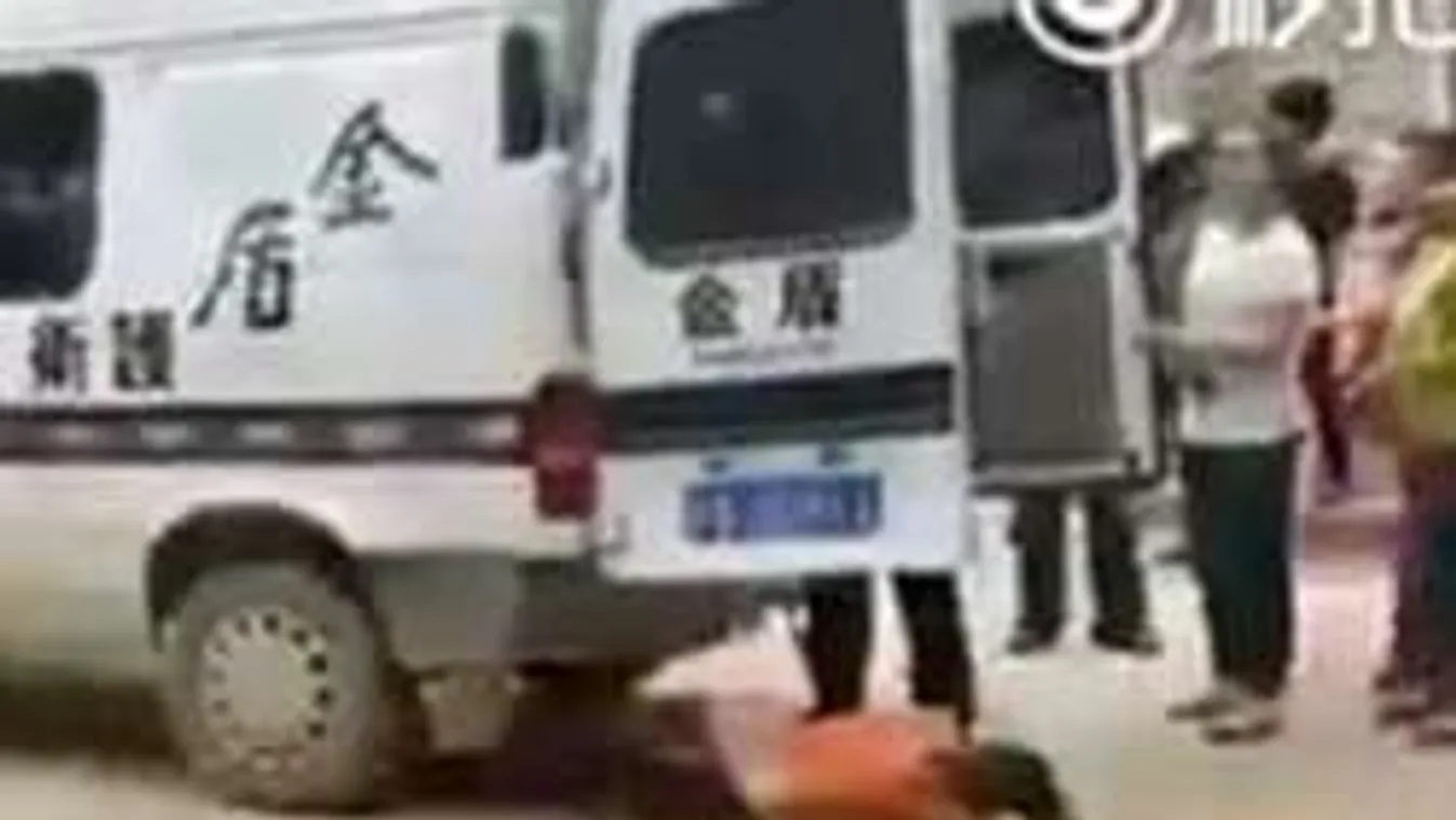 Nem nyúltak az elütött nőhöz, amíg nem volt biztonságban a pénz