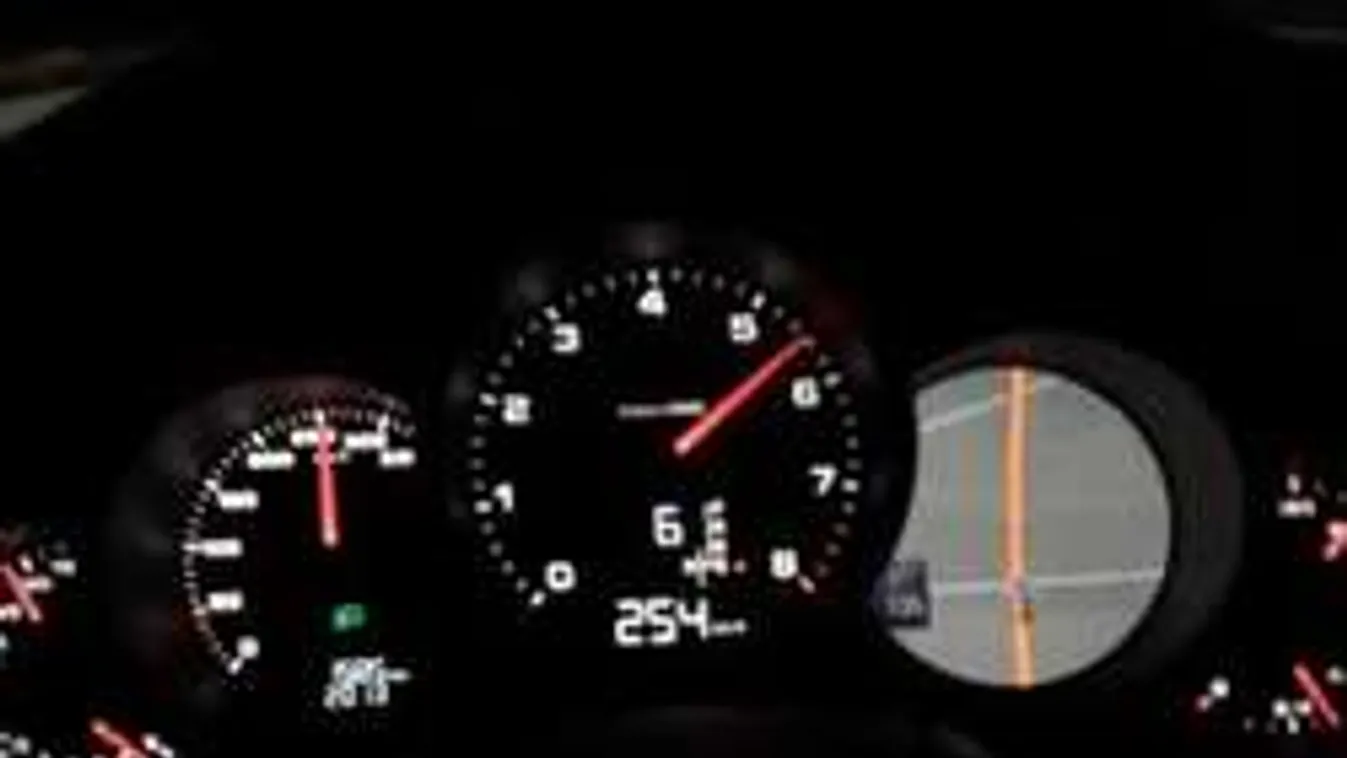 Berki most igazán ráfázhat