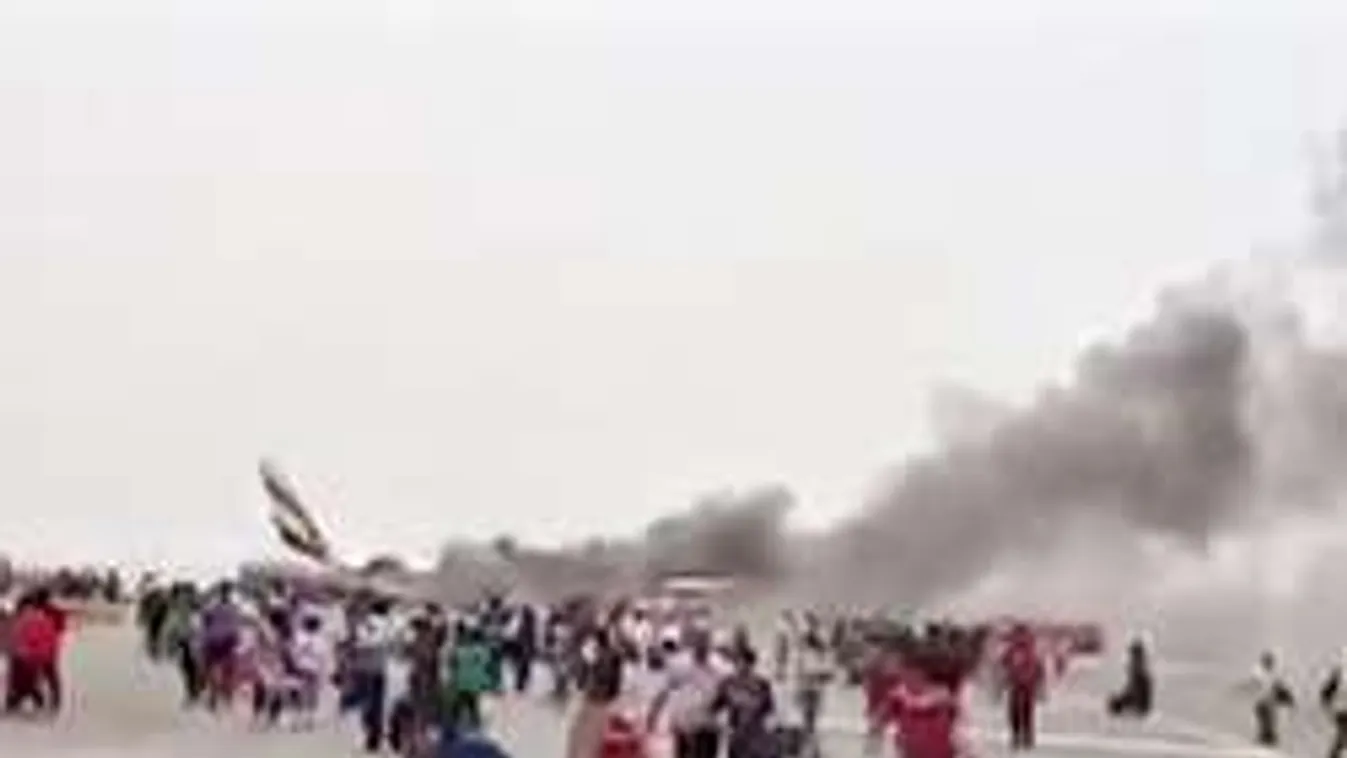 Így futottak az életükért a dubaji repülőbaleset utasai - videó