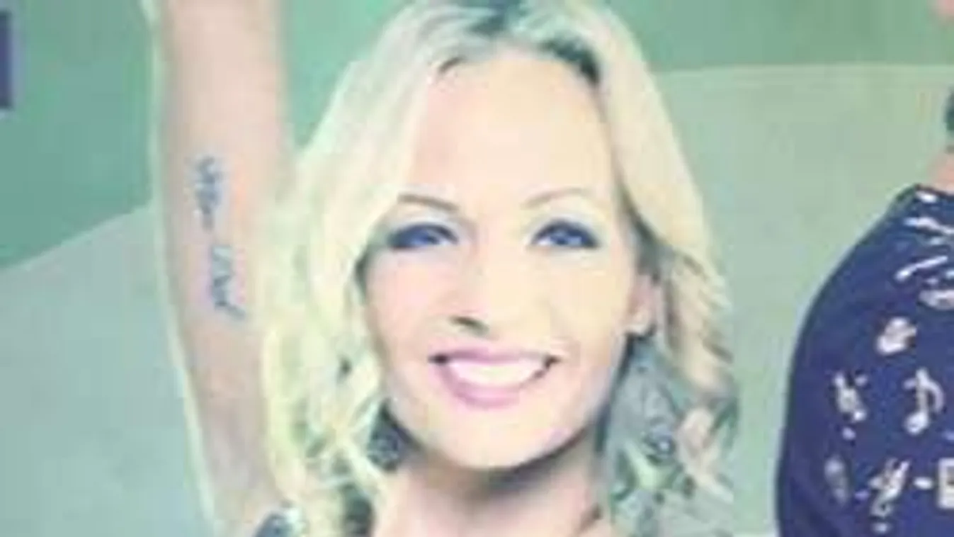 Csúcsbotrány: Felismerhetetlenné retusálták a magyar énekesnőt!