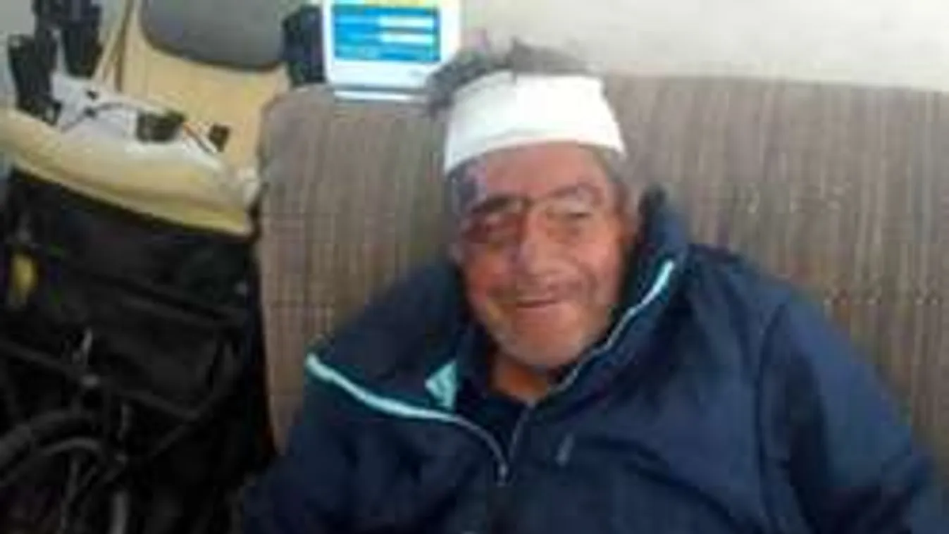 Elhamvasztották a nagypapát, majd besétált a szobába