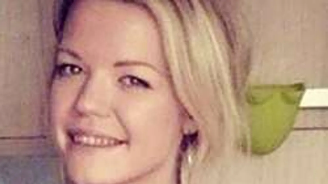 Lebukott: Az ágyban kapták rajta a diákjával szexelő tanárnőt!