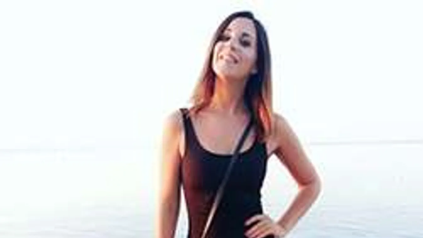 Egymásba gabalyodva ünnepel férjével a szexi magyar tévés