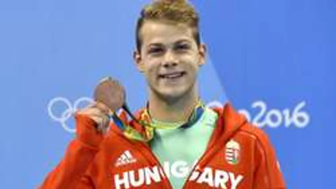 Nem hiszed el! Pár hónapja járni sem tudott a magyar csodaúszó