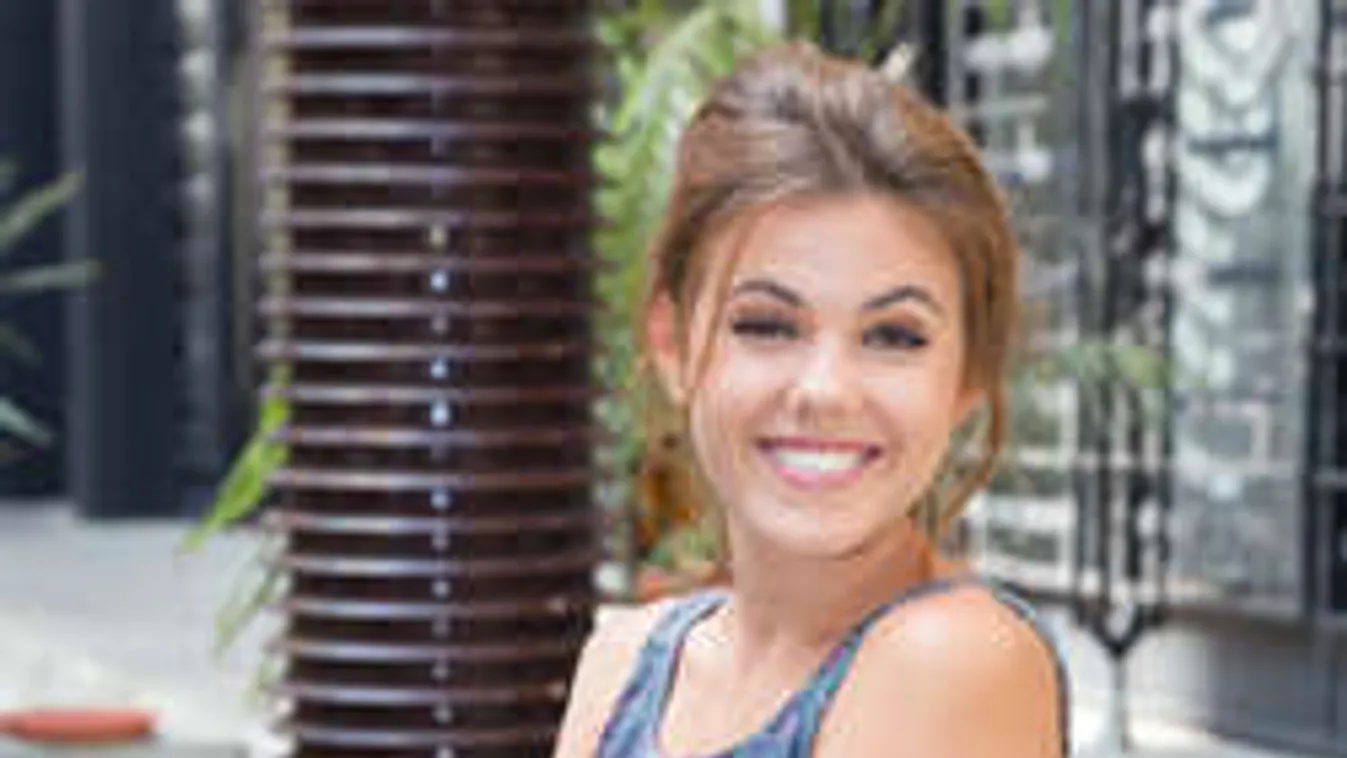 Mai napig bánja fiatalkori döntését Csobot Adél