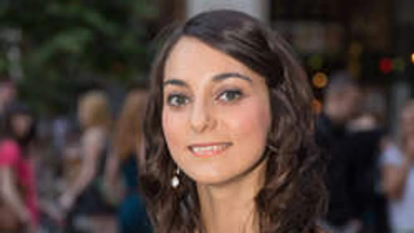 Rituáléval lazít koncert előtt a várandós Boggie