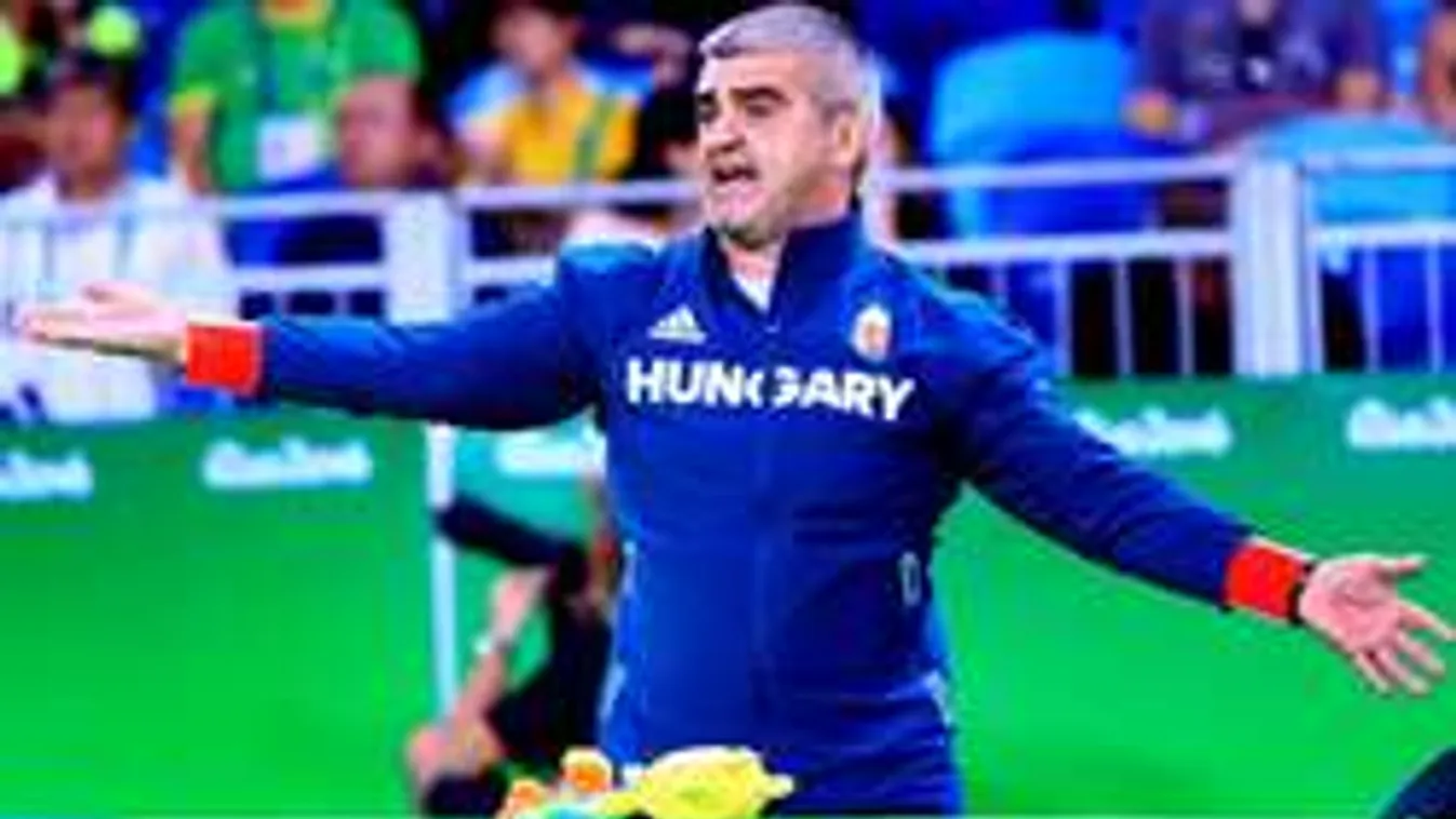 Tehetetlen dühében toporzékol a magyar szövetségi kapitány
