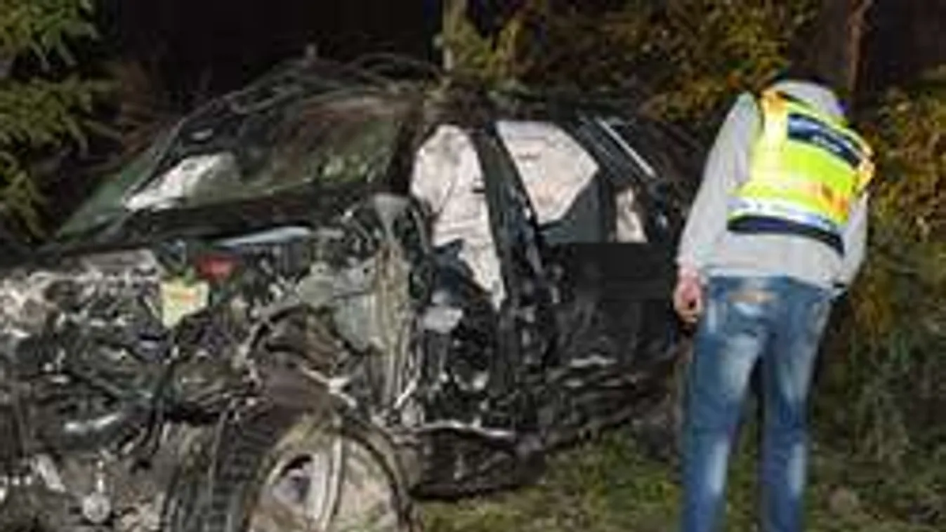 Felismerhetetlen roncs maradt a csütörtöki halálos baleset után