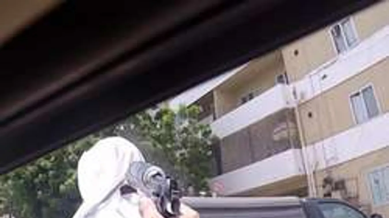 Durva fotók az Iszlám Állam újabb szörnyű kivégzéséről!