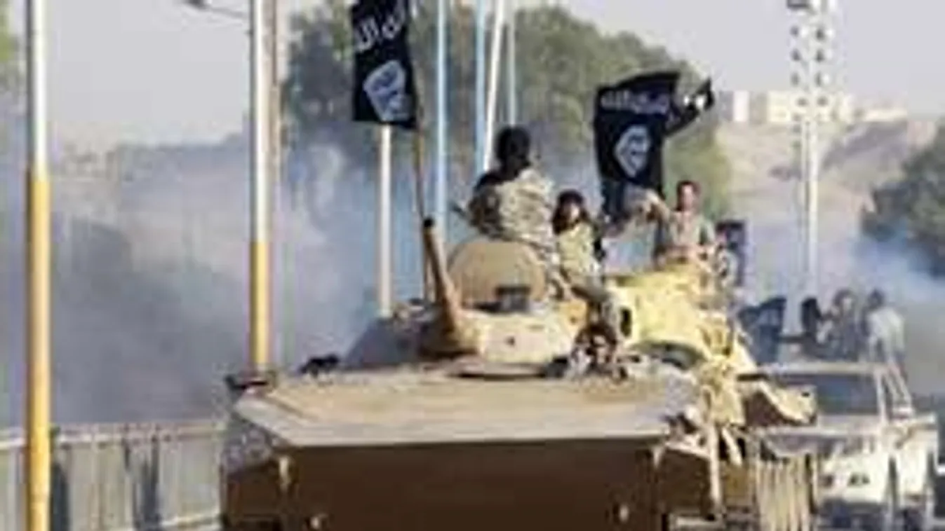 Élve égeti el saját katonáit az Iszlám Állam!