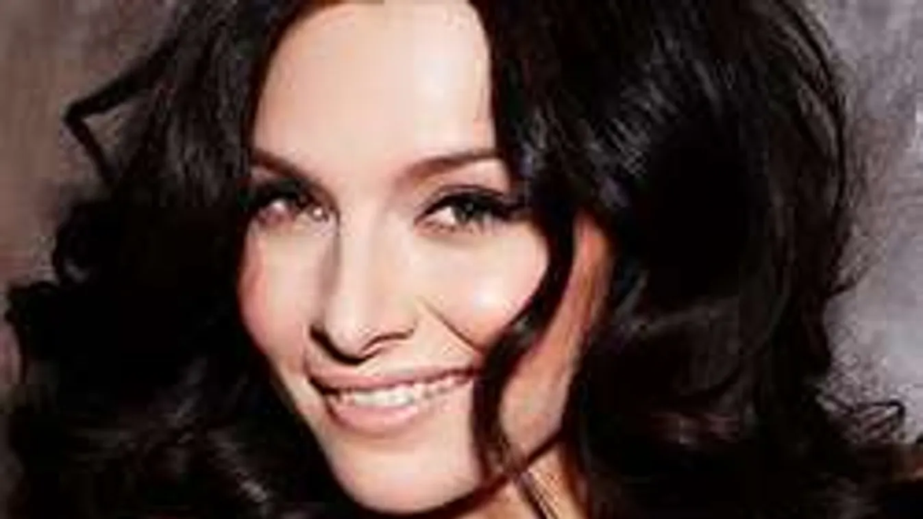 Zséda levetkőzött!