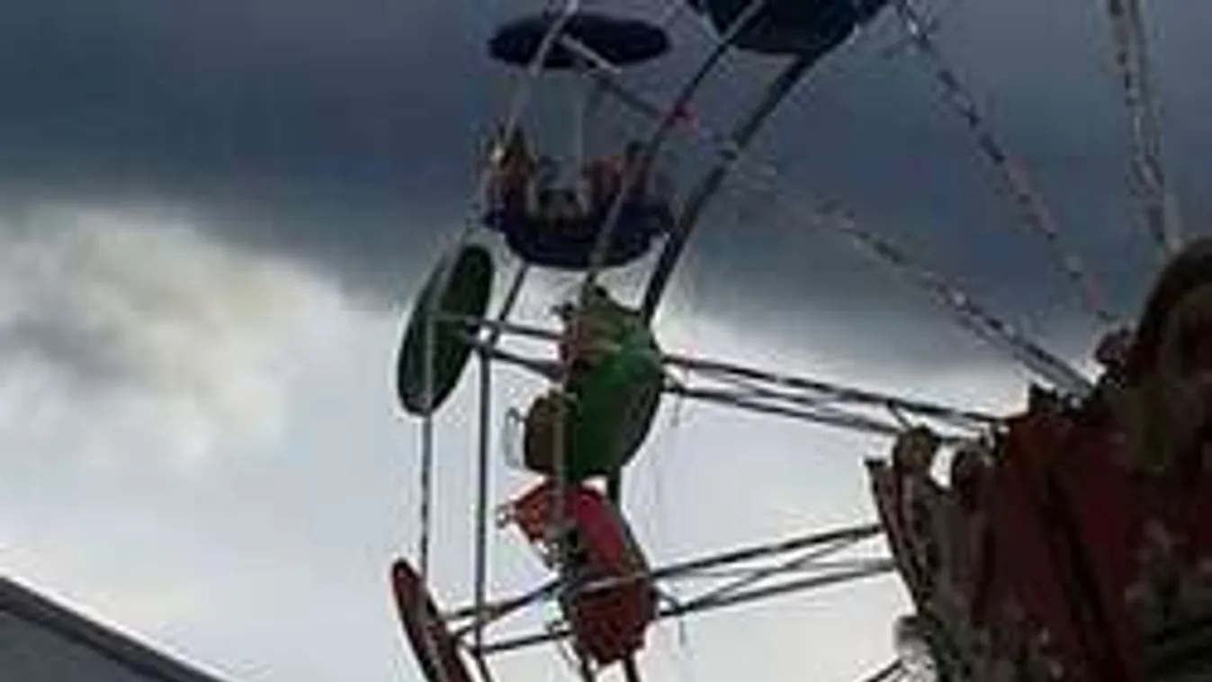 Rémálommá vált a pihenés: lezuhant az óriáskerékről három kislány