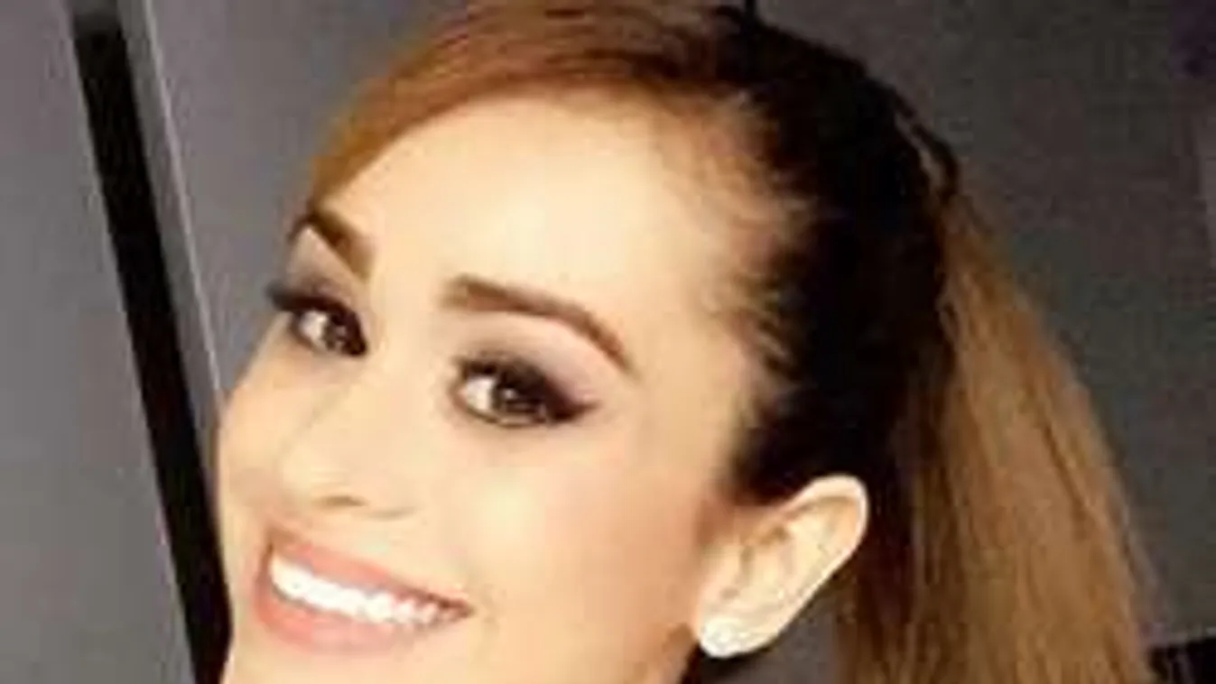 Megőrült a világ a legszexibb időjós tangás fenekétől!