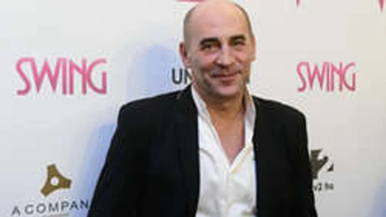 Váratlan helyen fotózták le Kulka Jánost!