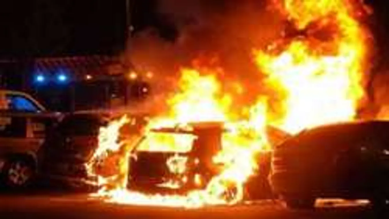 Durvul a svéd migránsháború: Molotov-koktél, gyújtogatás, lövöldözés