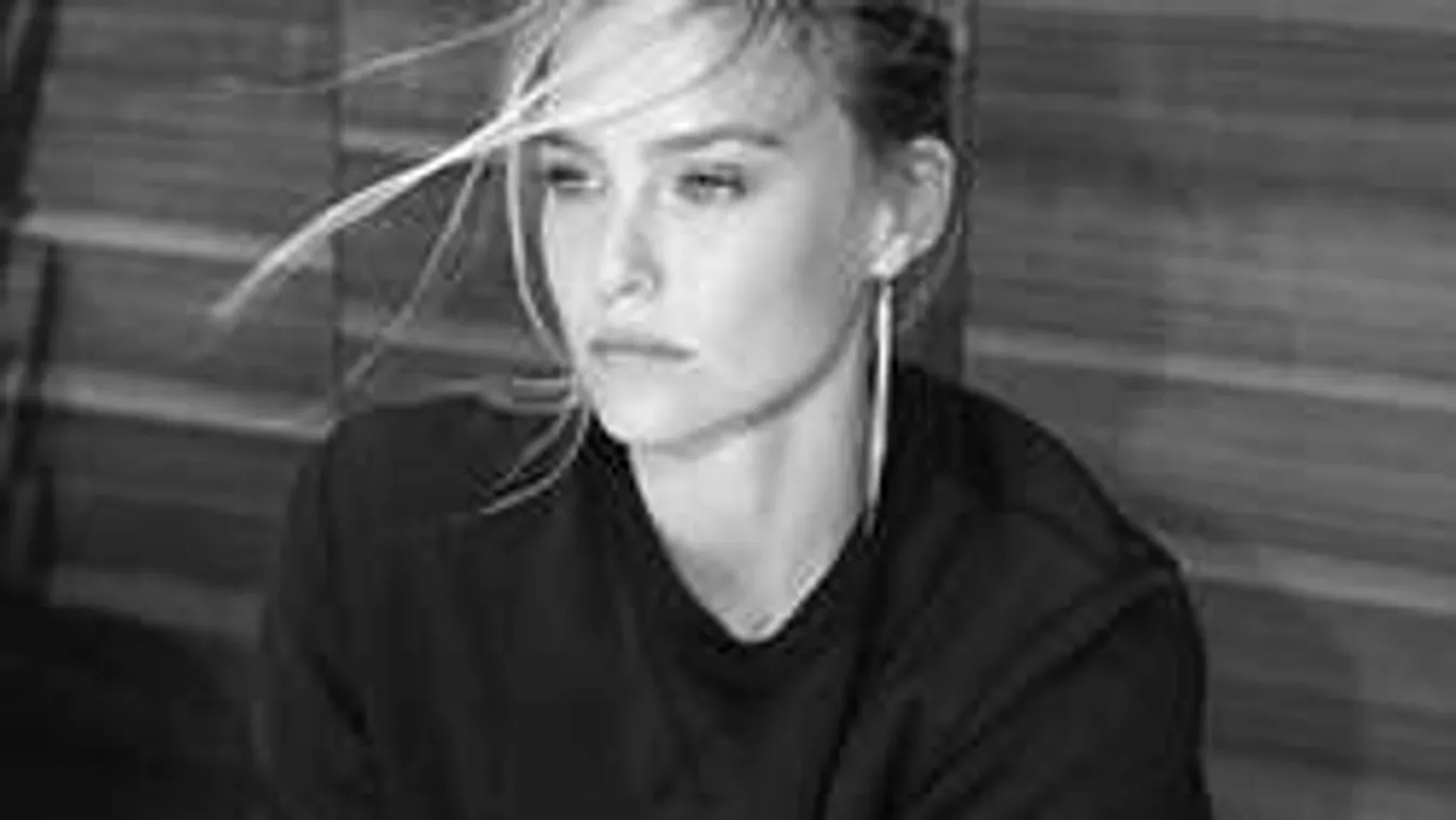 Levetkőzött a szülés után DiCaprio volt barátnője