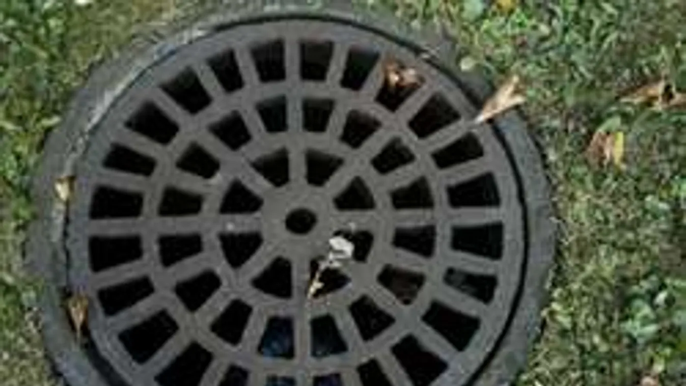 Pöcegödörbe fulladt a 3 éves kisfiú