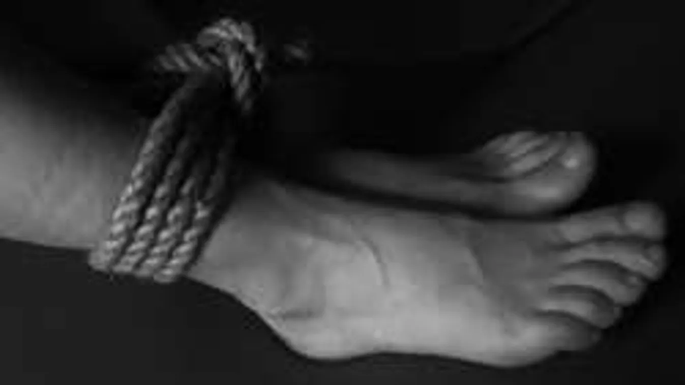 Így találtak rá az utcán a meztelen, megkínzott szexrabszolgára!