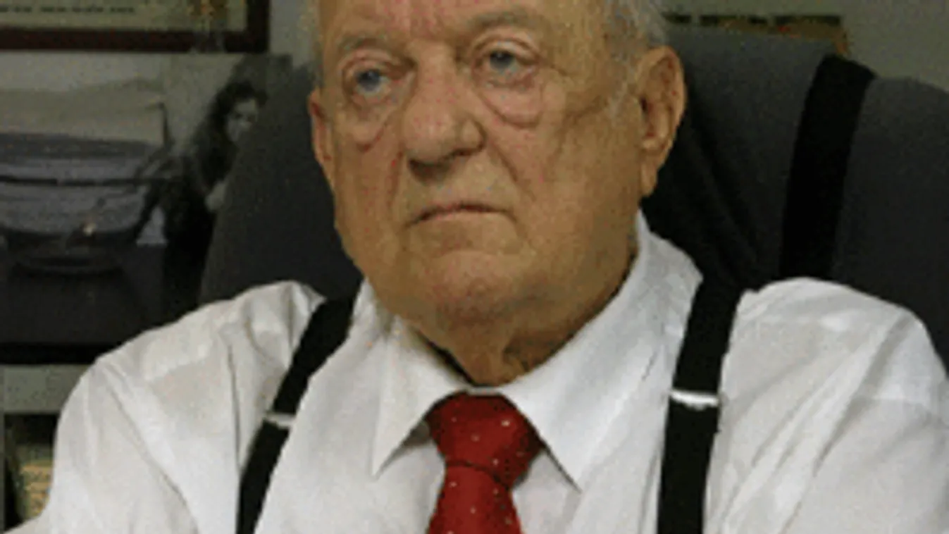 Friss: Balesetet szenvedett Klapka György!