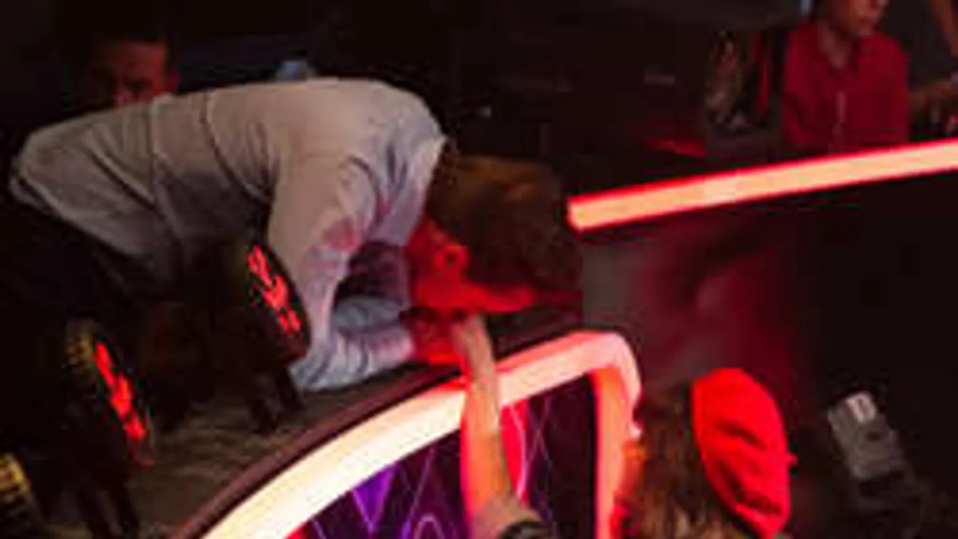 Színfalak mögött bukott le a szerelmes Polyák Lilla és párja!