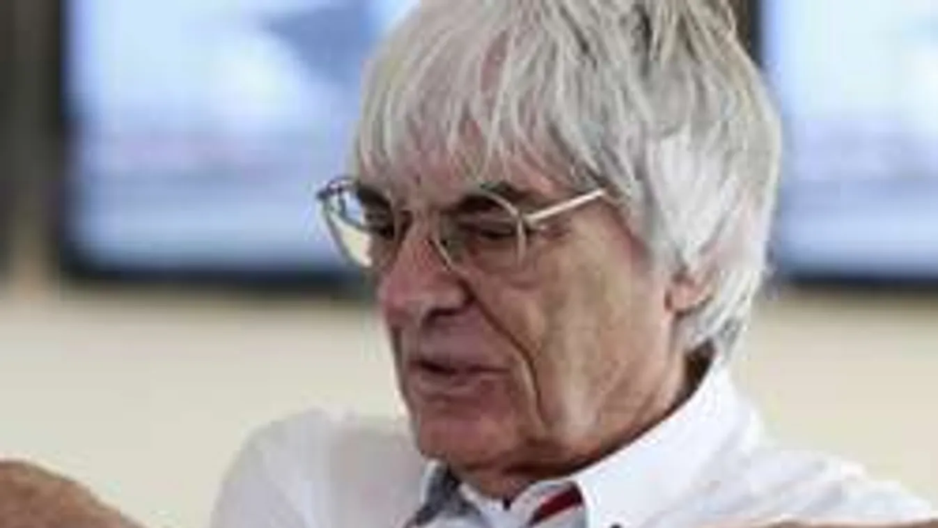 Ecclestone mindenkit lesokkolt, eltüntetné a Mercedest