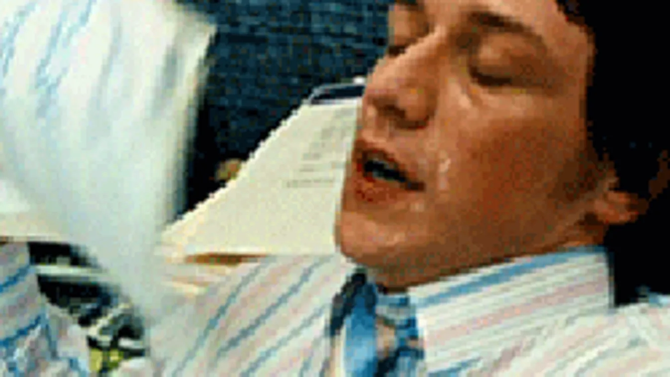 Mindent megmutat a bevállalós kebelcsoda!