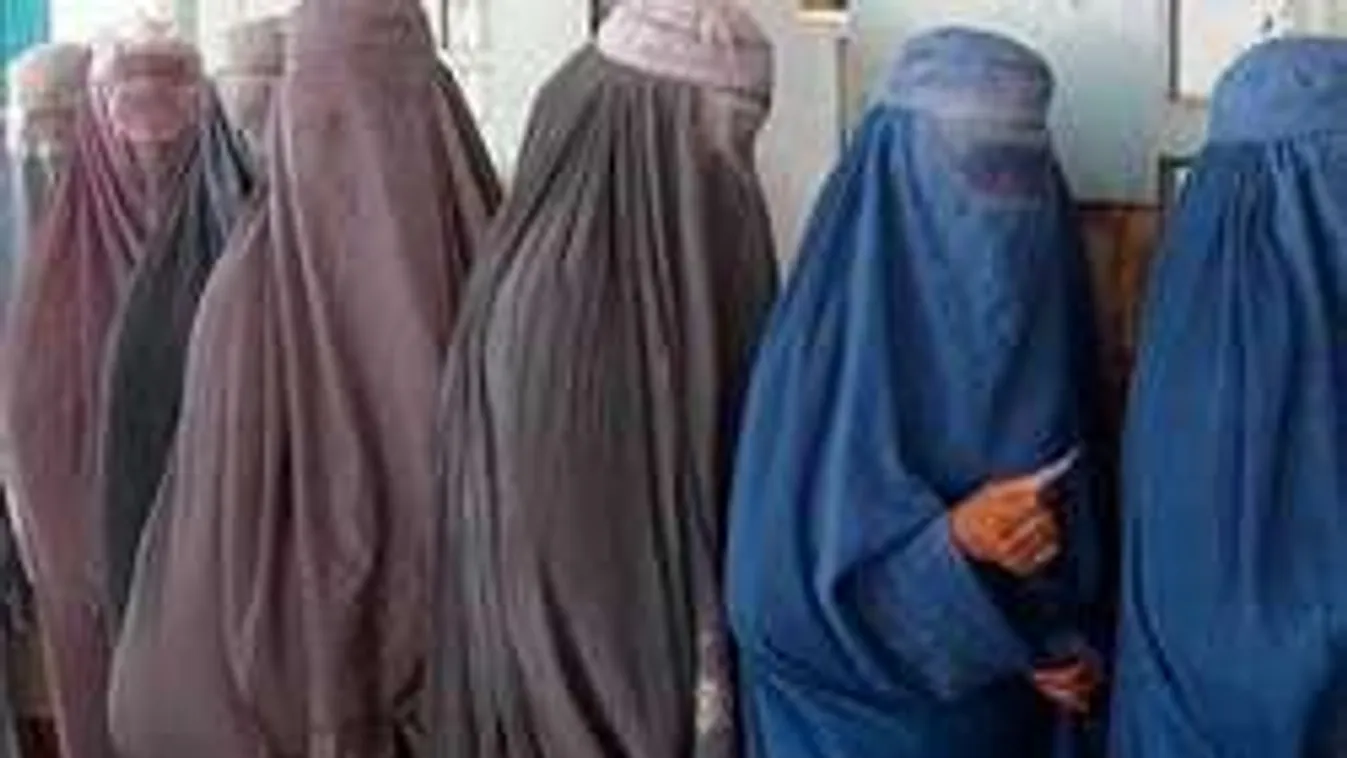 Betiltotta a burka viselését az Iszlám Állam!