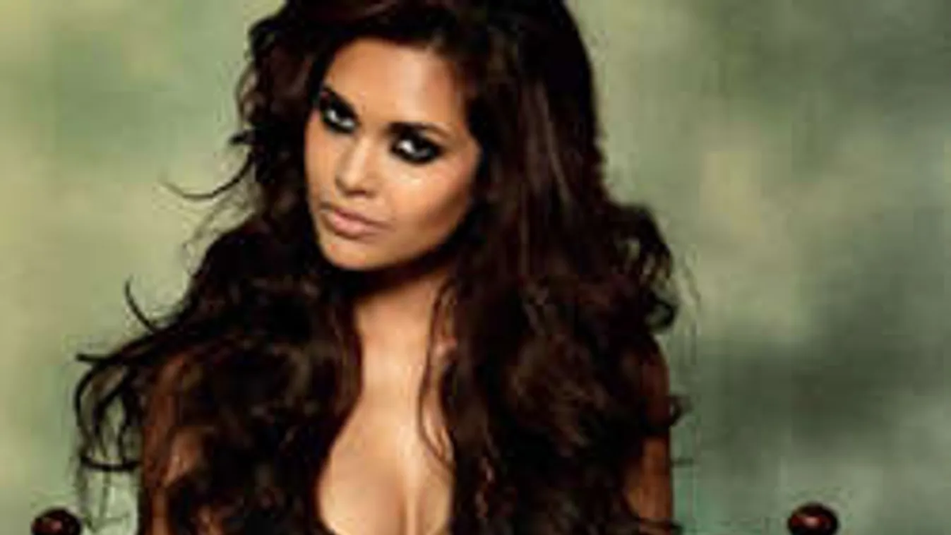 Kecses mellekkel hódít a vadító szépségkirálynő