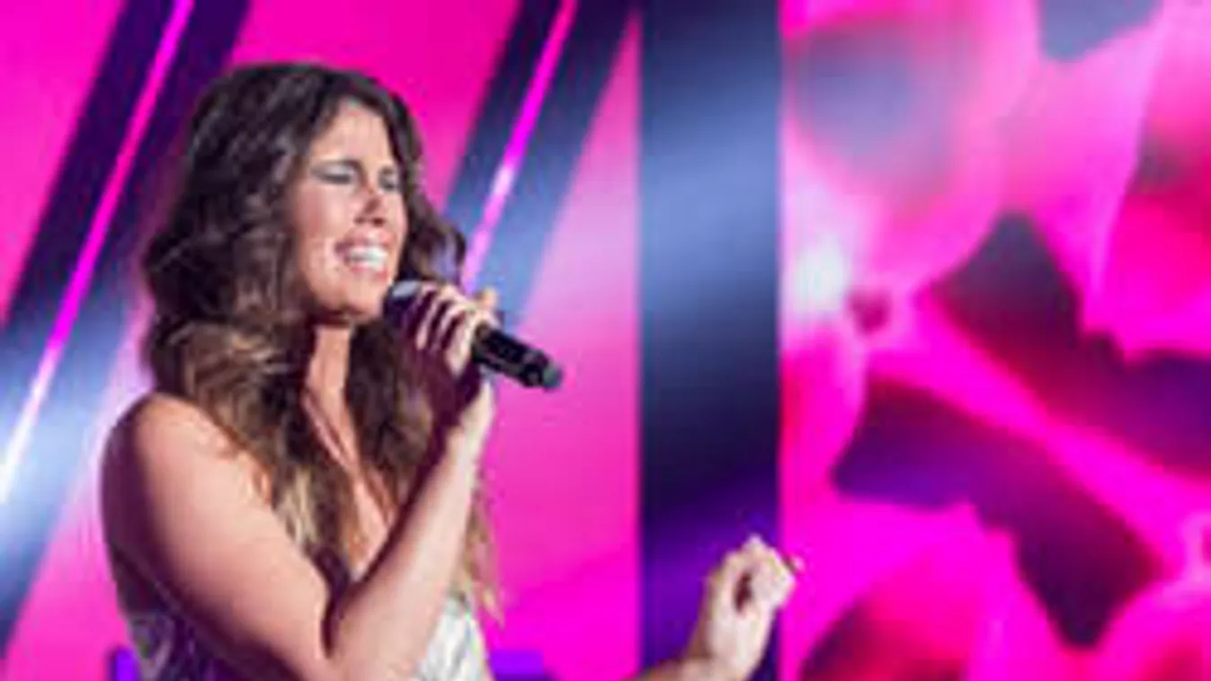 Falatnyi bikiniben süttette magát a TV2 új sztárja