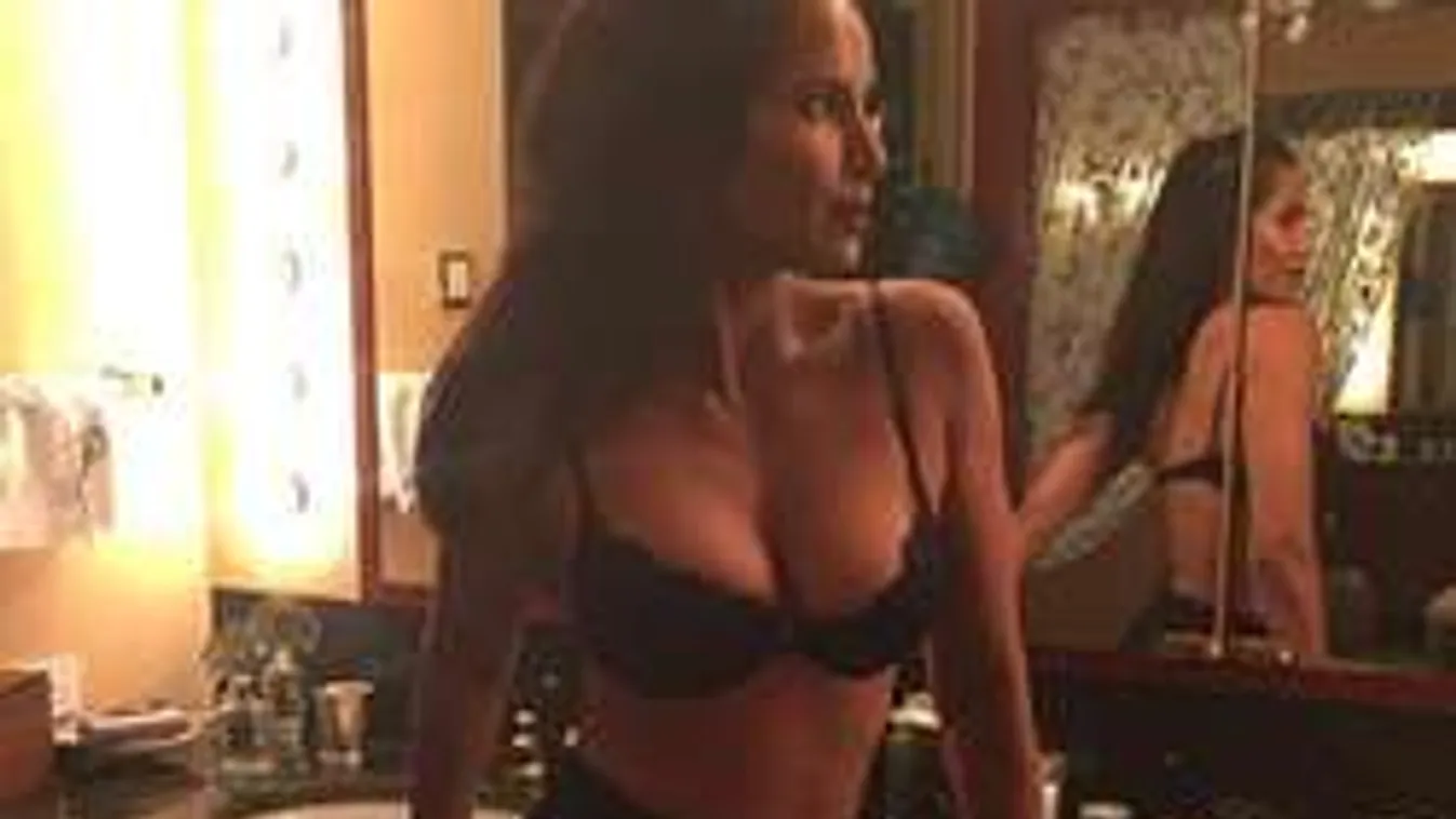 Hihetetlen, milyen szuperdögös a sztáranyuka - galéria