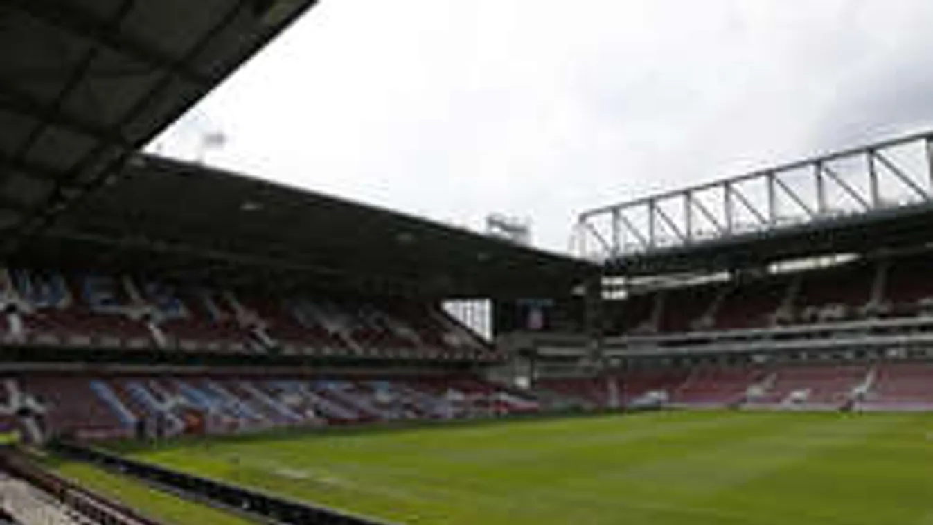 Robbantottak a focistadionban, hatalmas volt a káosz - Videó