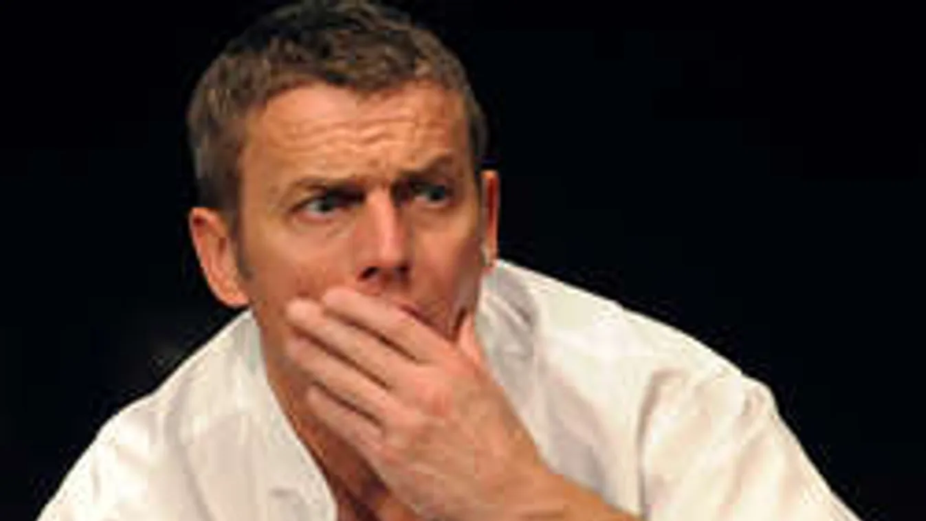 Durván, a nyilvánosság előtt osztotta ki kollégája Rékasi Károlyt