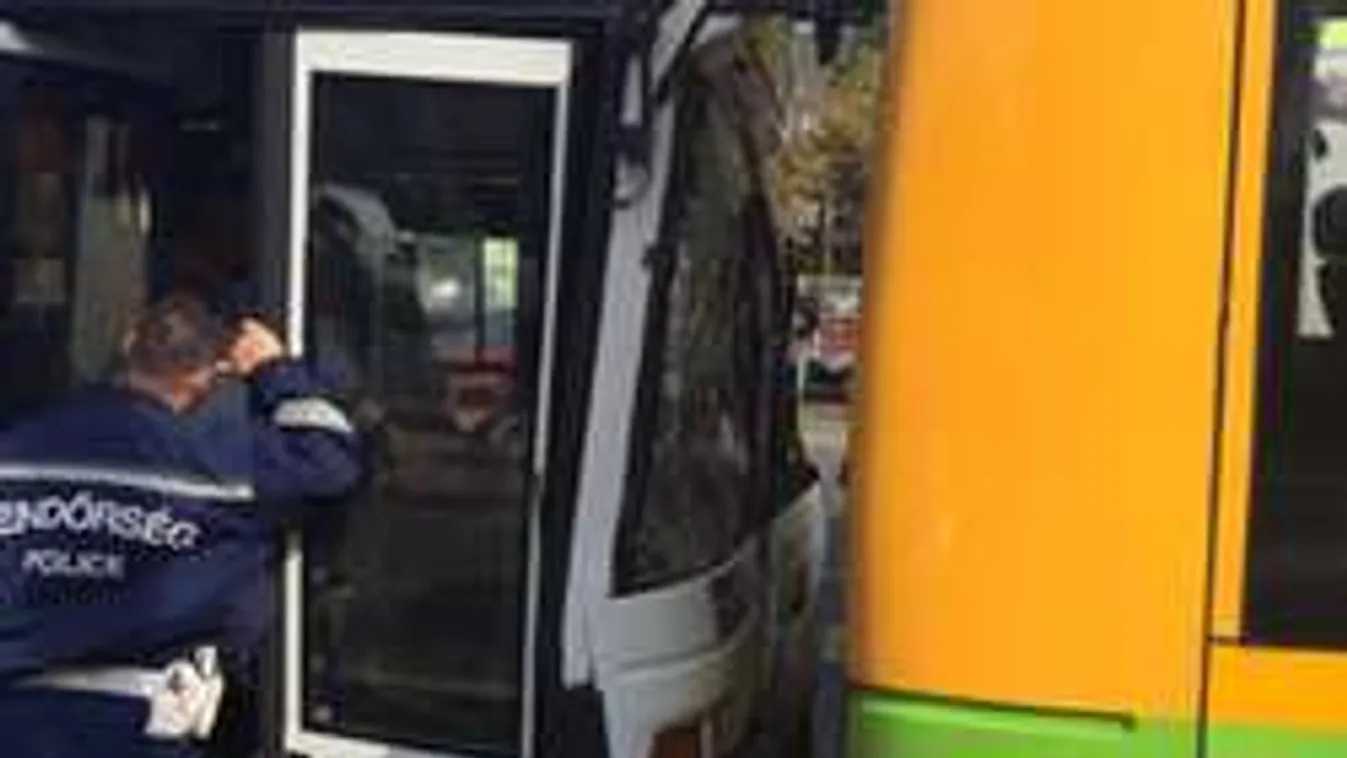 Brutális buszbaleset Nyíregyházán - két monstrum ütközött!