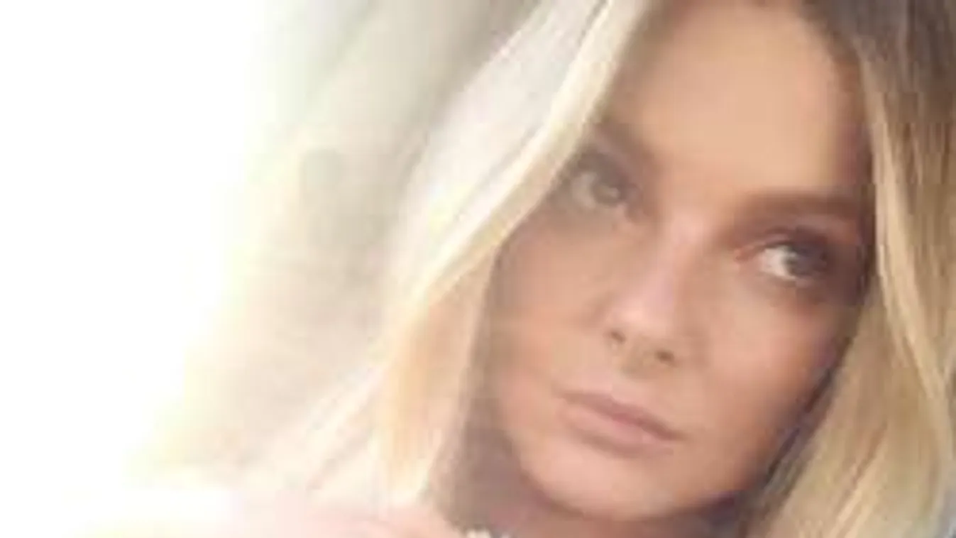 Világsztároknak mutogatta pucér melleit a magyar topmodell