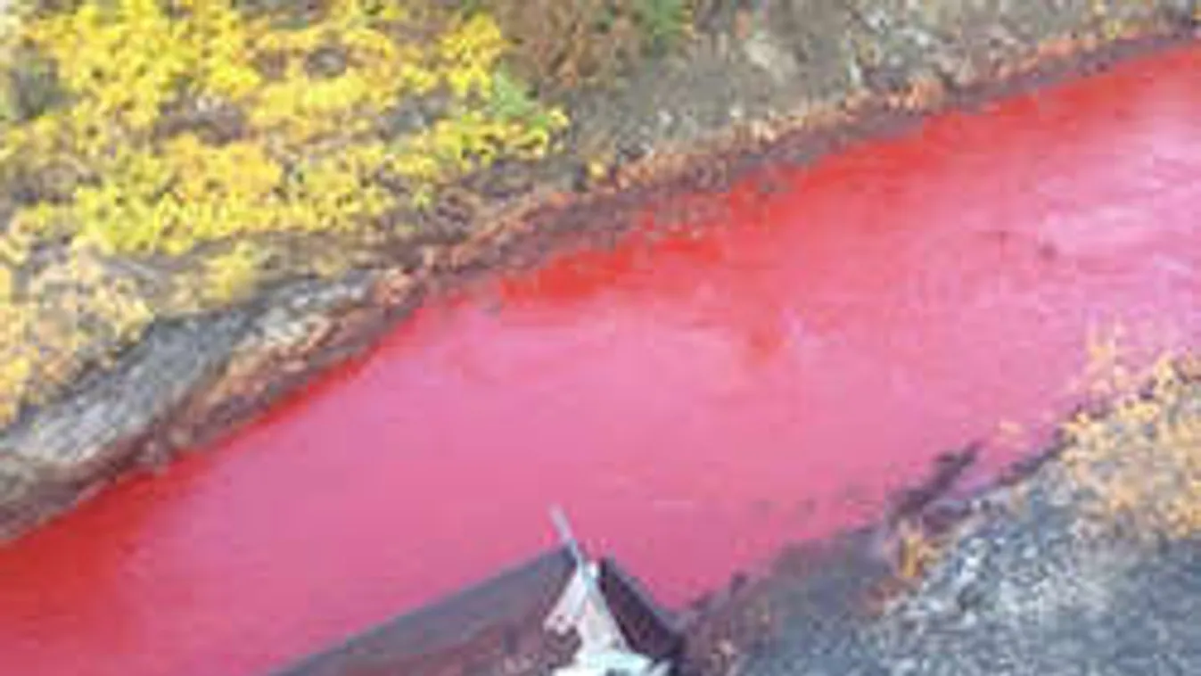 Vérvörös folyó: titkolják a vörösiszap-balesetet, de vannak fotók!