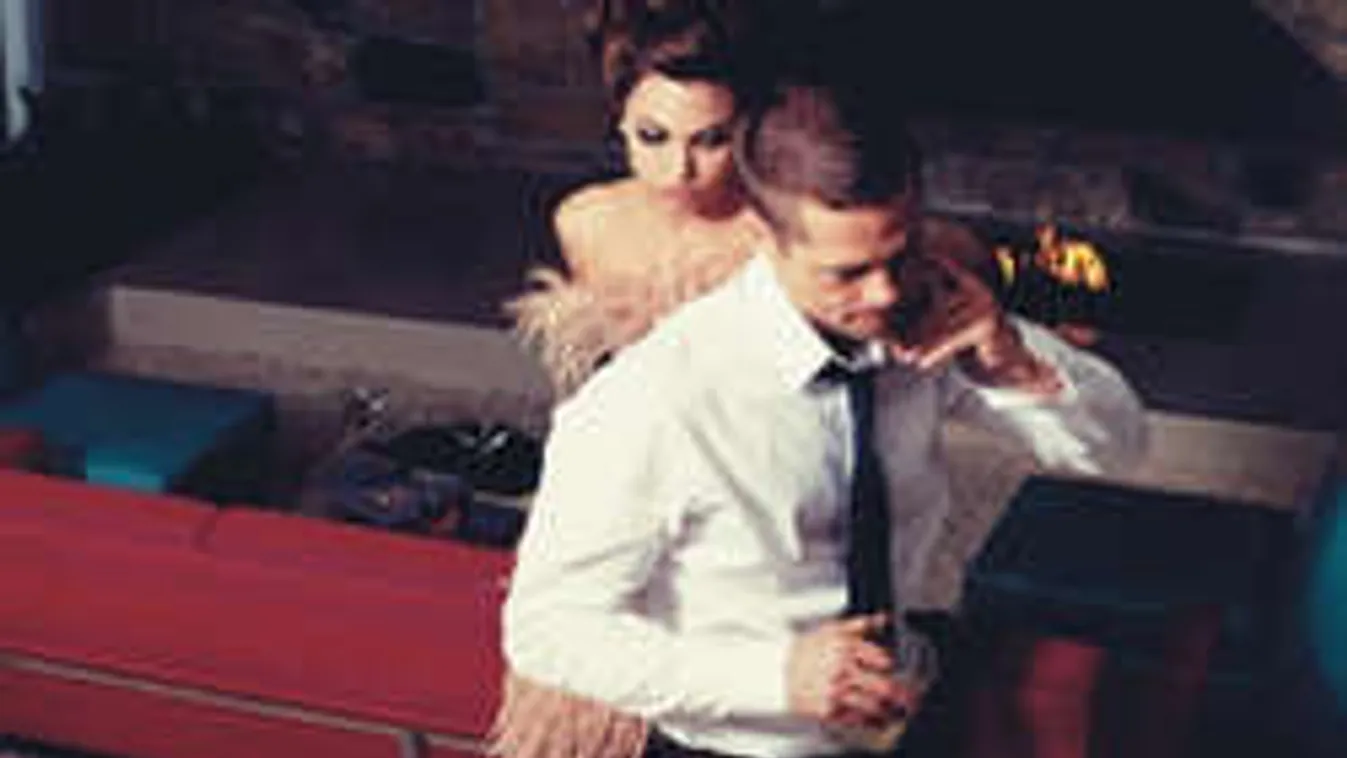 Brad Pitt egy Angelina-hasonmással is ágyba bújt?