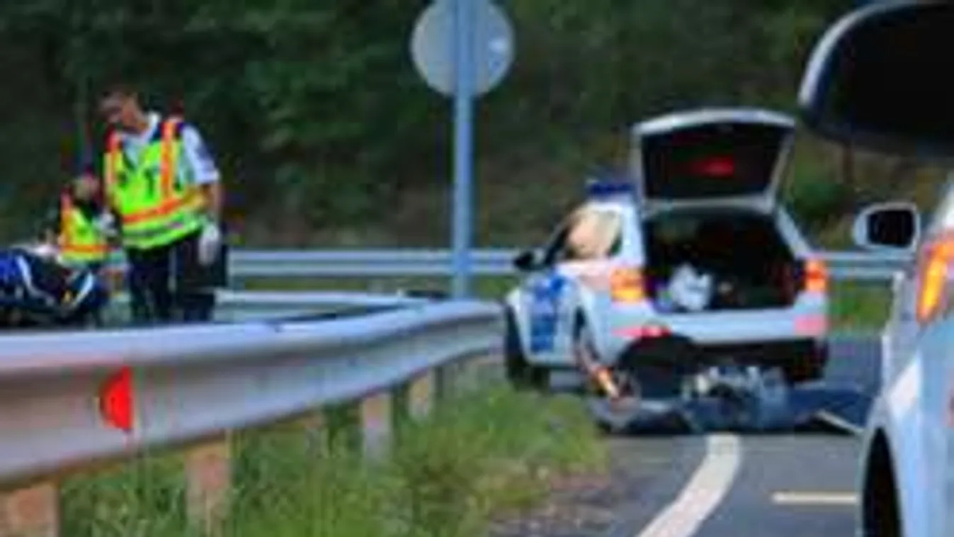 Brutális fotók a körforgalomban történt halálos balesetről!