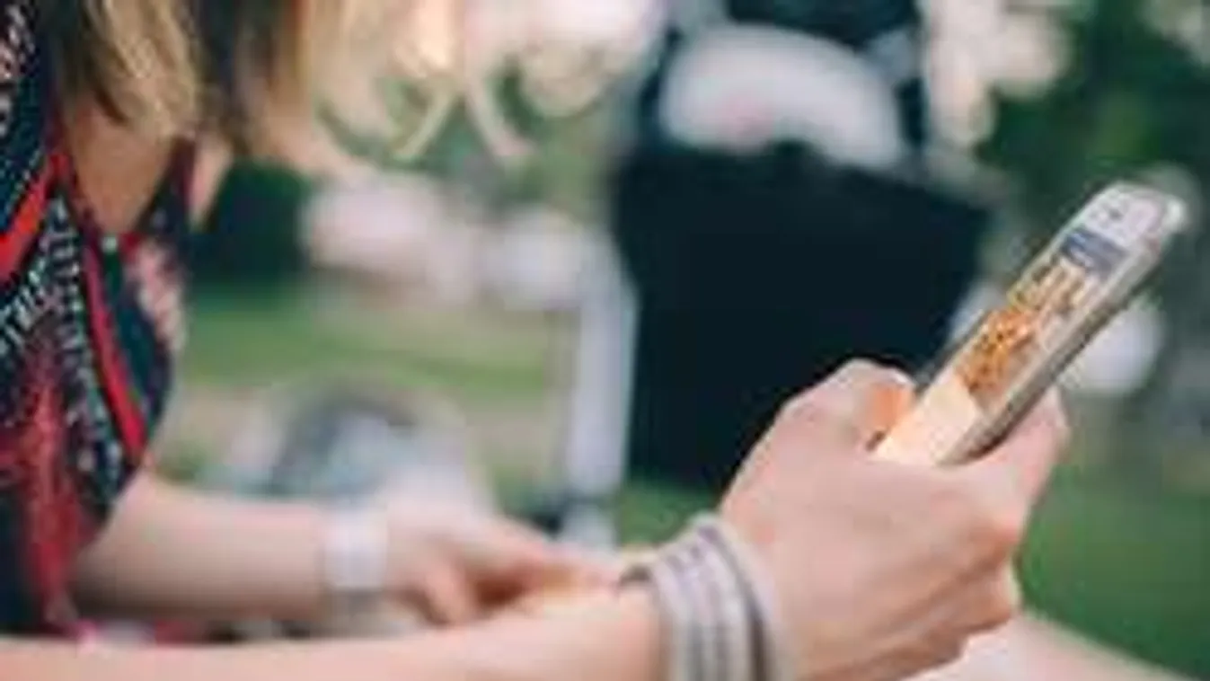 A csomagtartóból hívta férjét az elrabolt nő - de hiába...