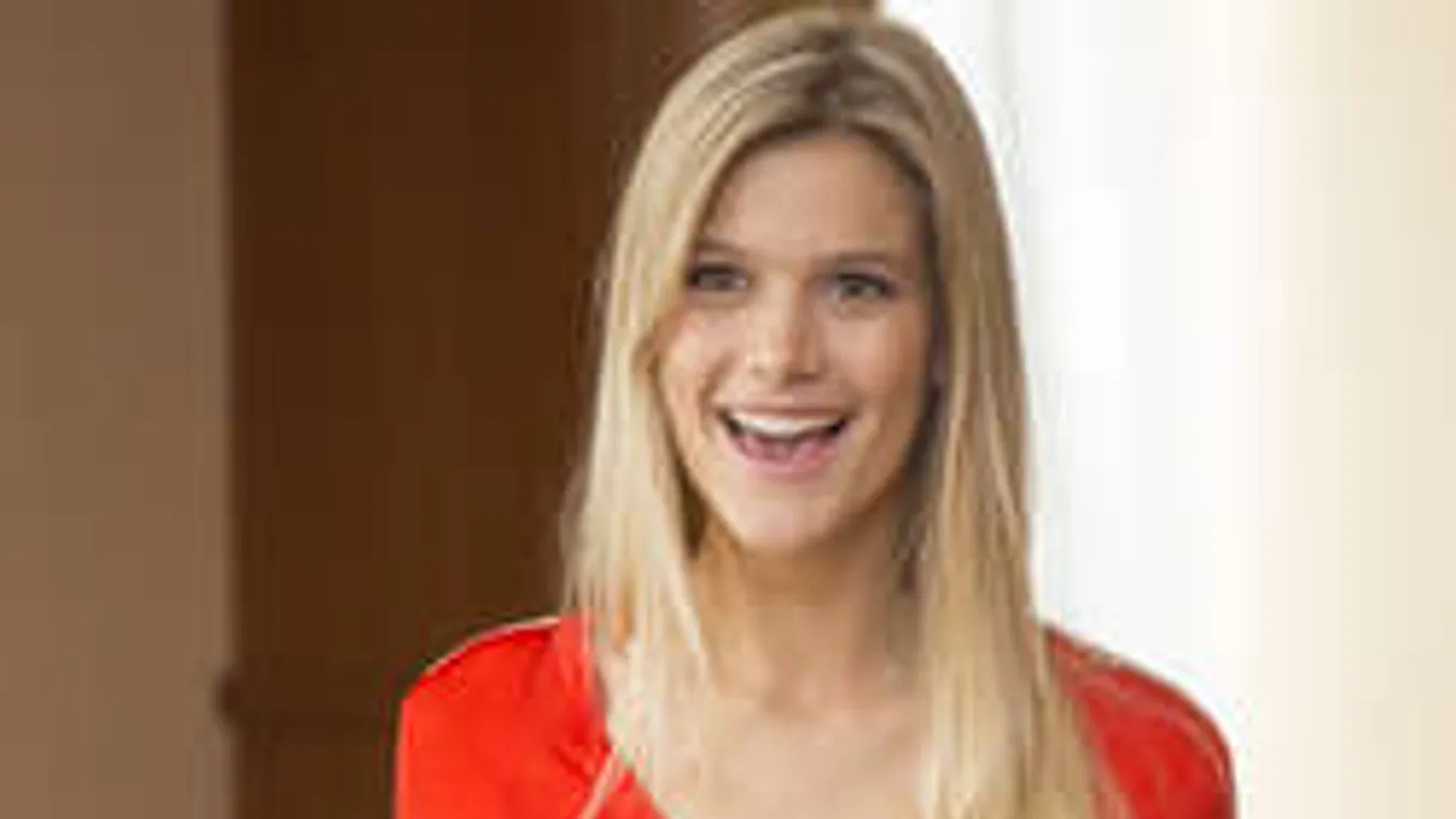 Akár a testvérek: Weisz Fanni kísértetiesen hasonlít Tatár Csillára!