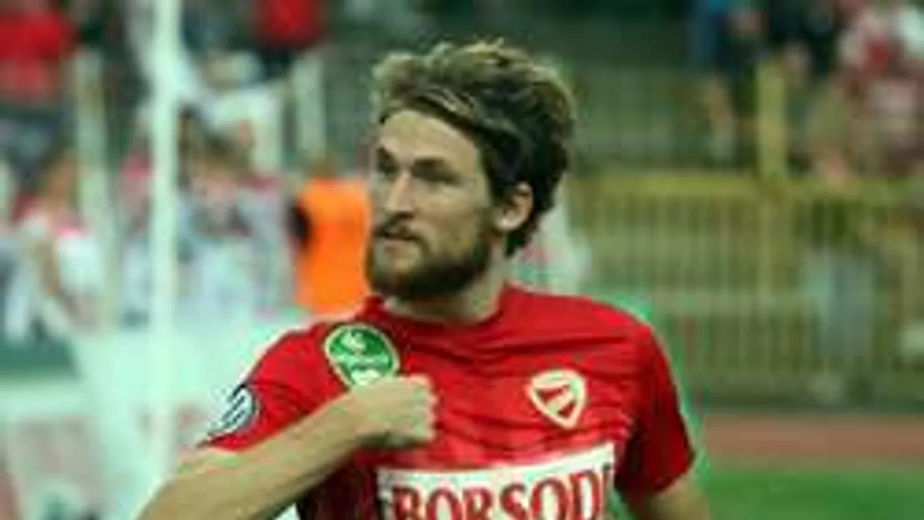 Anális fenyegetés a magyar focistáknak