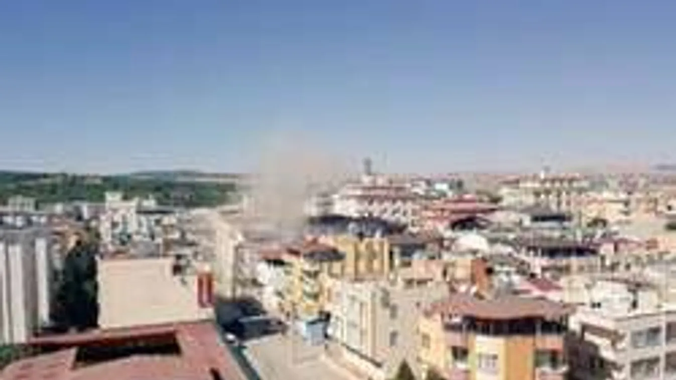 Három rendőr halt meg a robbanásban