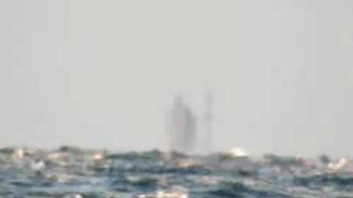 Szellemhajó úszott be a megdöbbent riporter kamerája elé