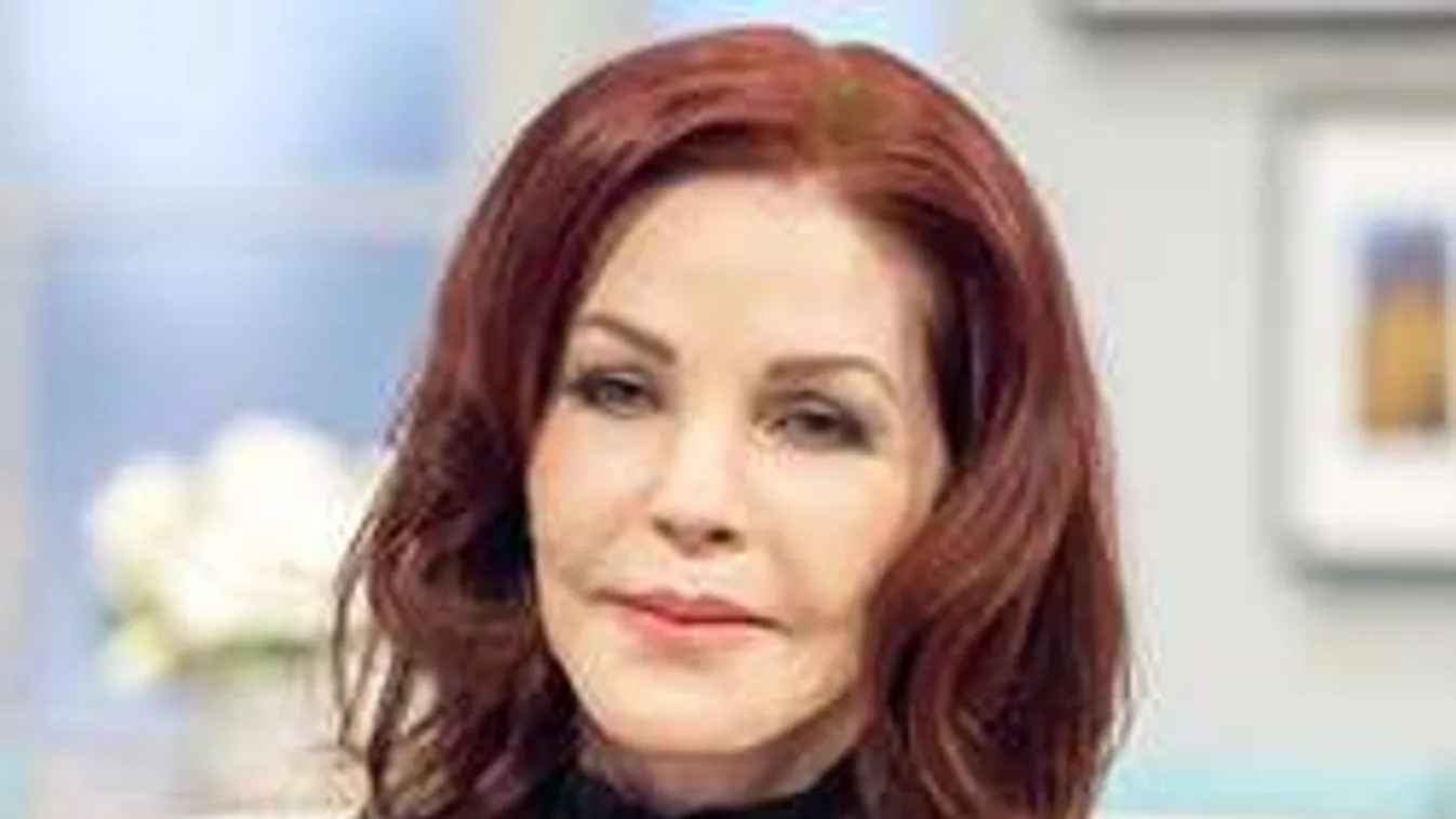 Szörnnyé plasztikáztatta magát a legendás szépségű színésznő!