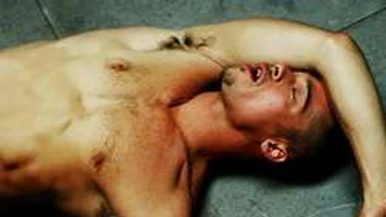 Újabb csapás: Meztelen képekkel zsarolják Brad Pittet