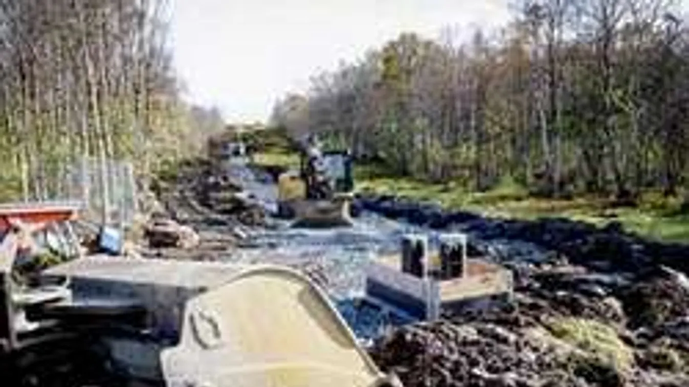 Kész agyrém! 1 cm miatt újjáépítik a határkerítést